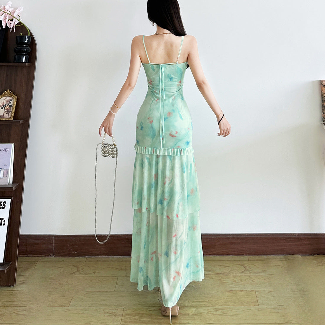 V-neck ruffled fishtail slim maxi dress