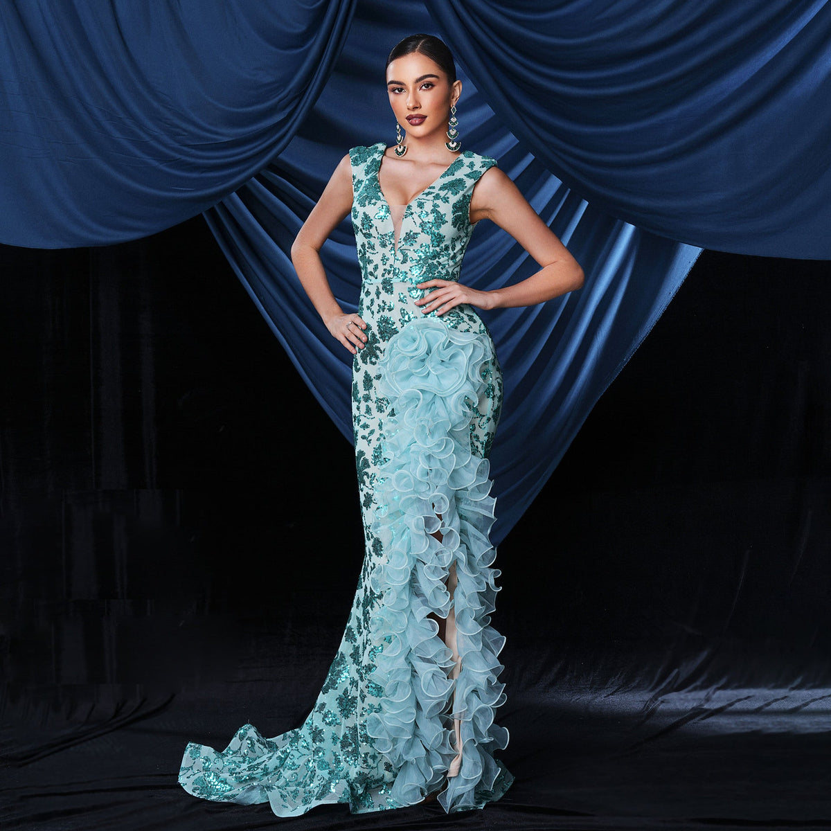 Long Sequined Sleeveless V neck Cocktail Evening Dress Bridesmaid