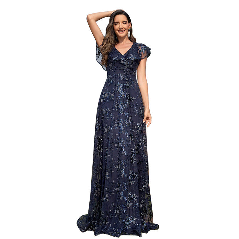Vestido de noche elegante con escote en V y mangas acampanadas hasta el suelo para fiesta de cóctel
