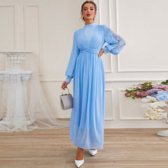 Vestido de malla de encaje con cuello redondo y manga larga