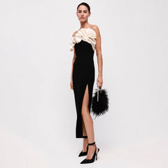 Vestido sin tirantes con forma de abanico plegable en blanco y negro sin espalda