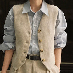 Leinenweste im Old Money-Stil