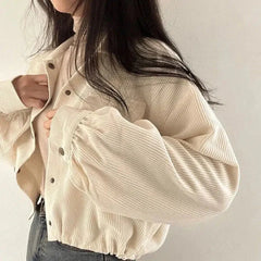 Camisa corta de pana con mangas abullonadas