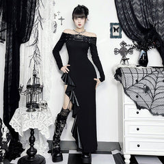 Vestido punk oscuro con hombros descubiertos y corte entallado