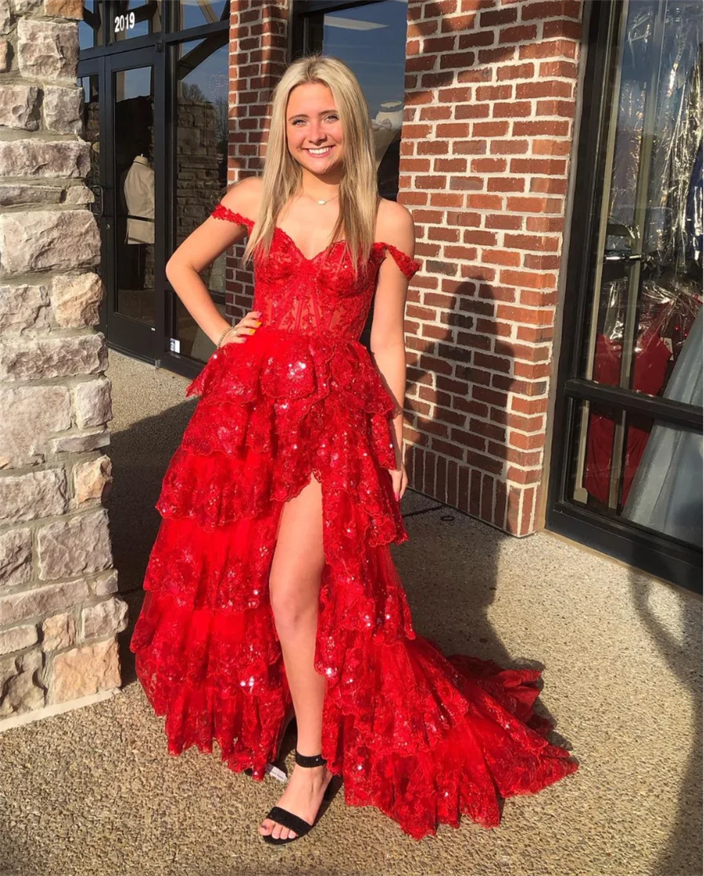 Lace Embroidery Glitter Prom Dresses
