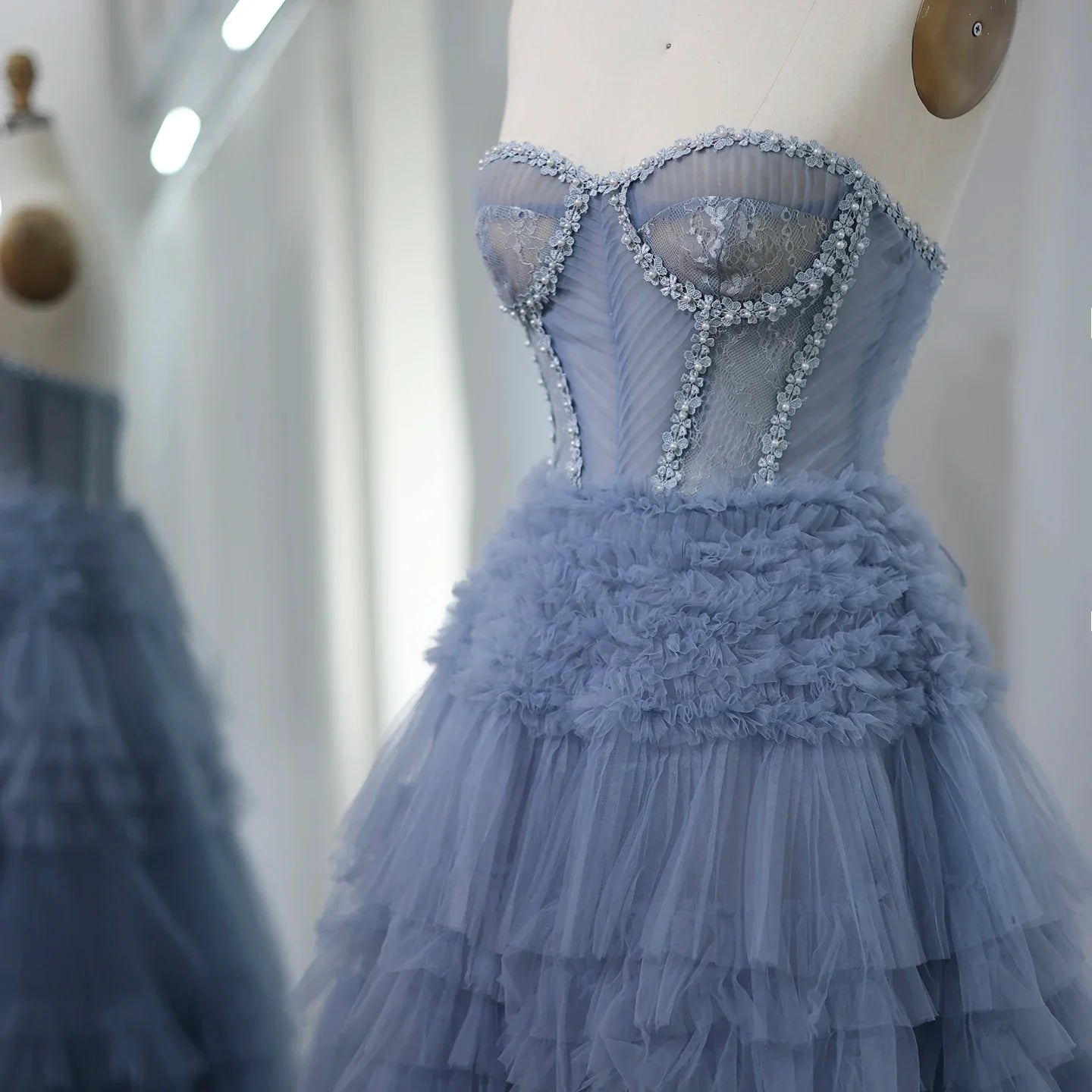 Sweetheart Sleeveless Ball Gown Prom Dress