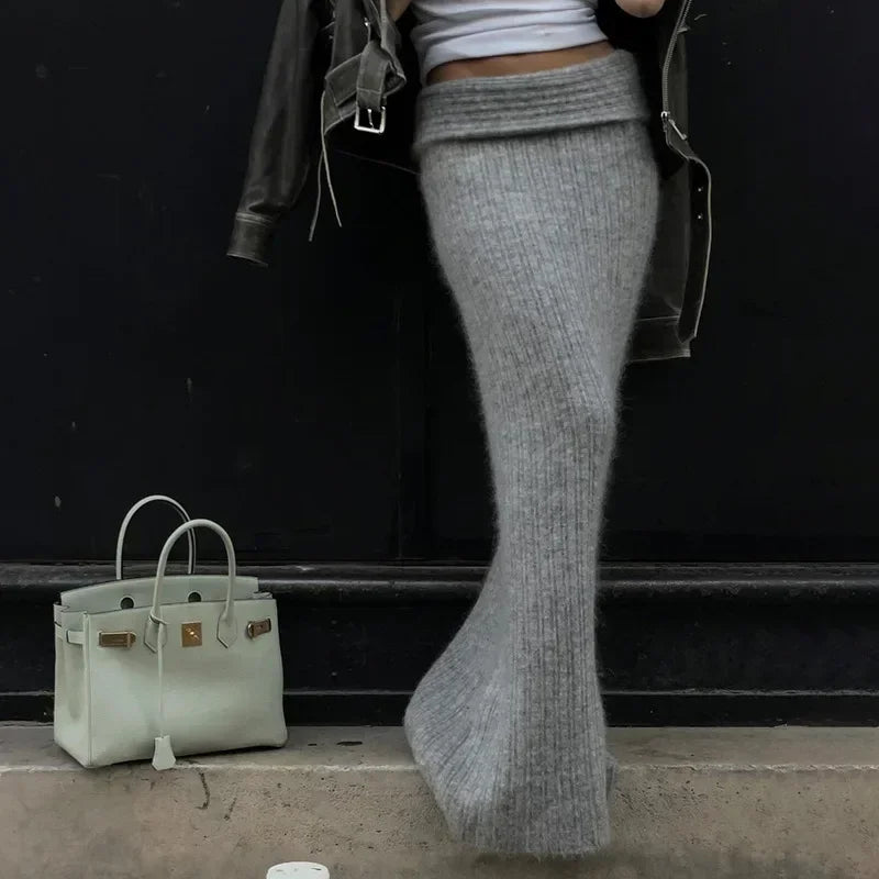 Knitted One-Shoulder Long Sleeves Sweater Skirt Suit