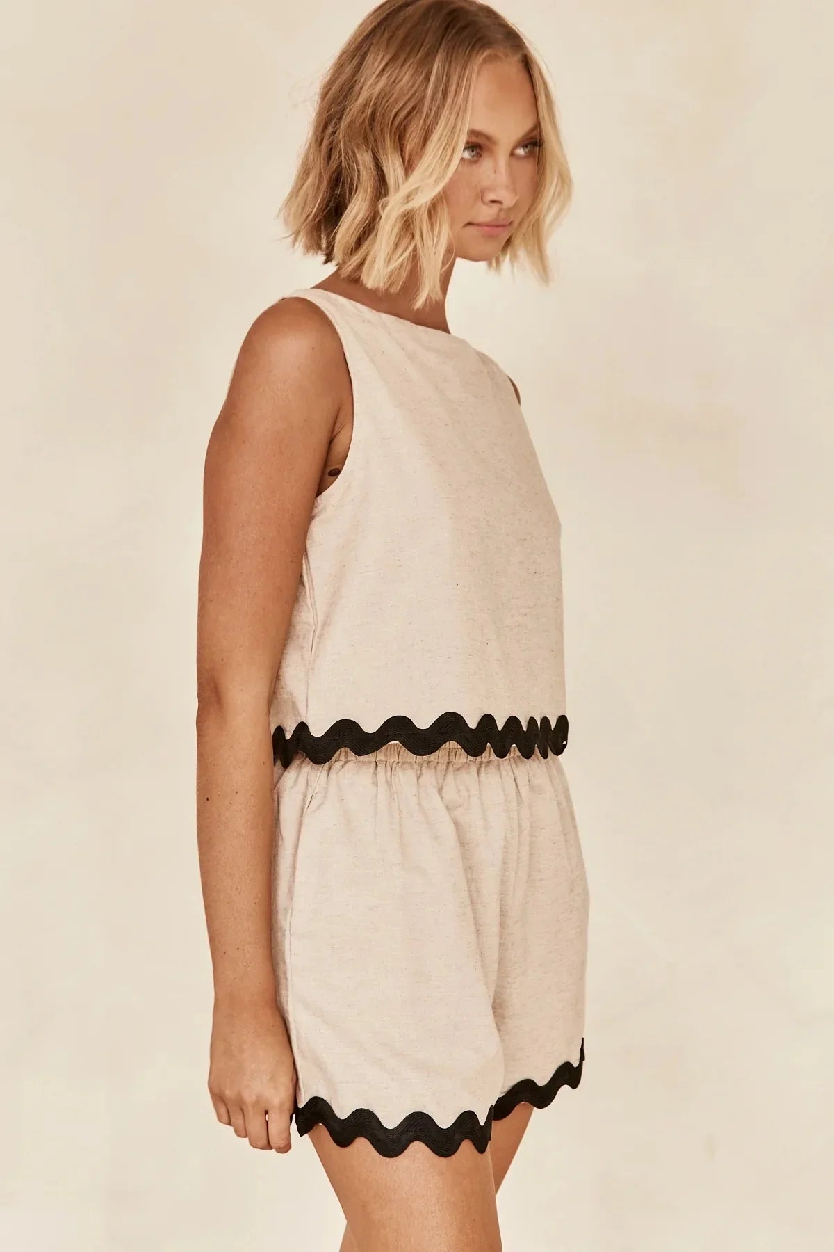 Wave Stripe Patchwork Tops High Waist Shorts Set