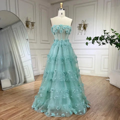 Elegante, trägerlose Ballkleider aus Tüll mit Blumenmuster 