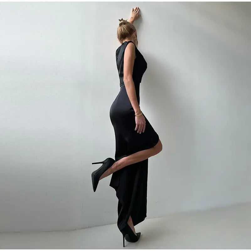 Sleeveless Top Suit With Front Split Skirt