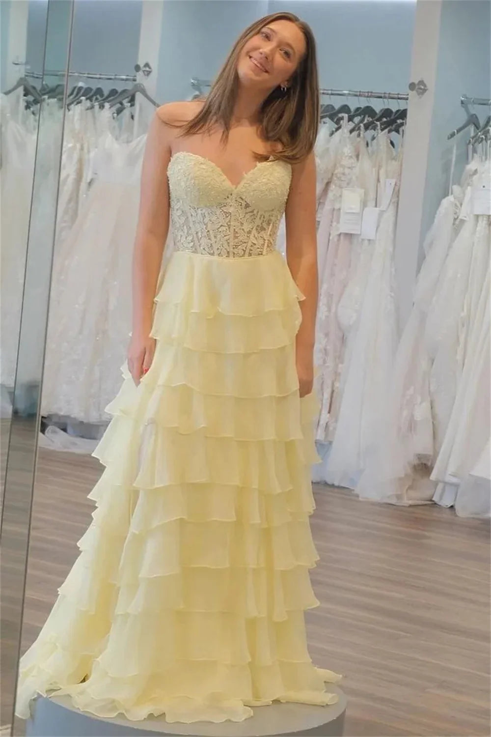 Lace Embroidery Chiffon A-line Prom Dresses