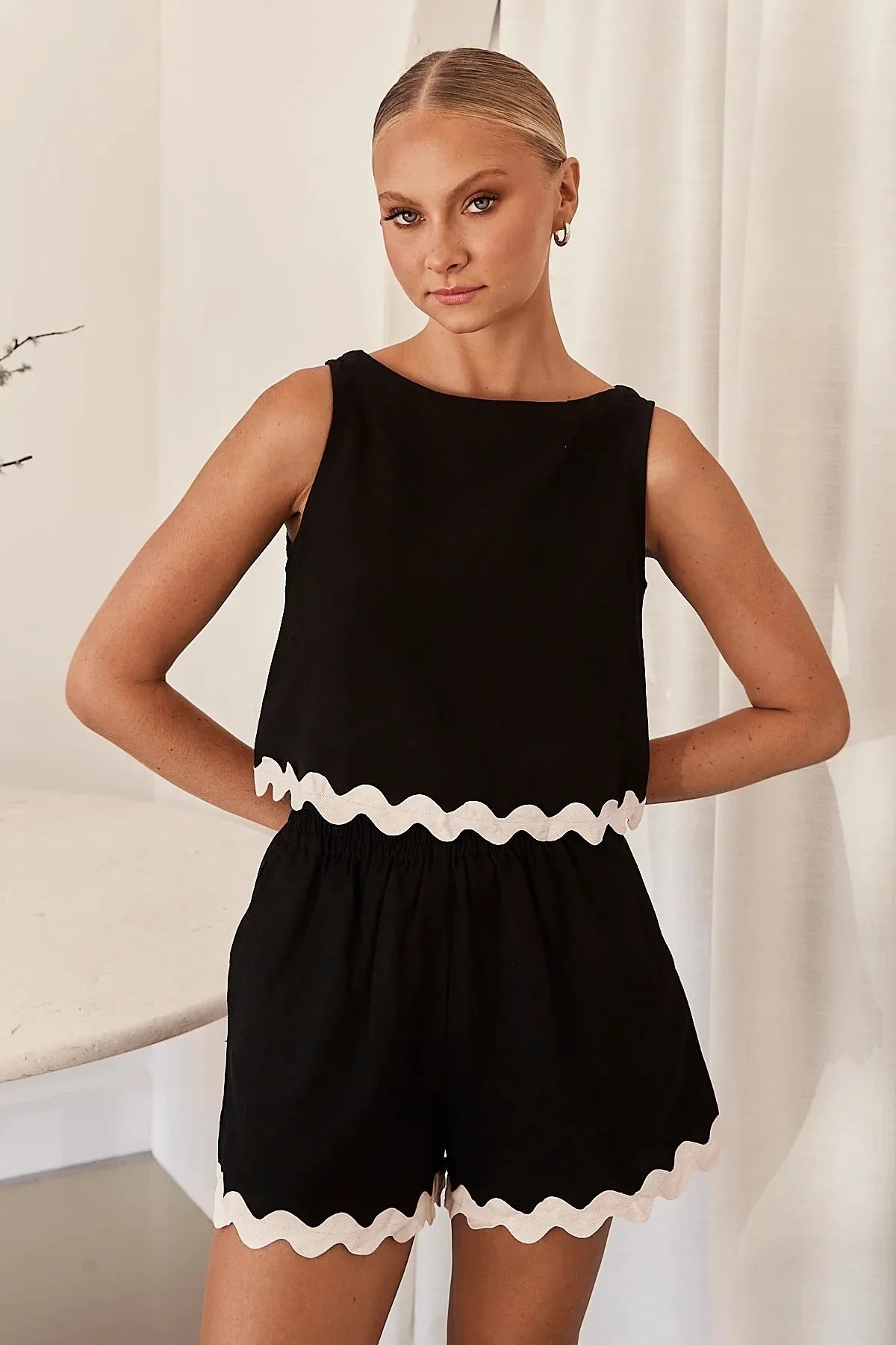 Wave Stripe Patchwork Tops High Waist Shorts Set