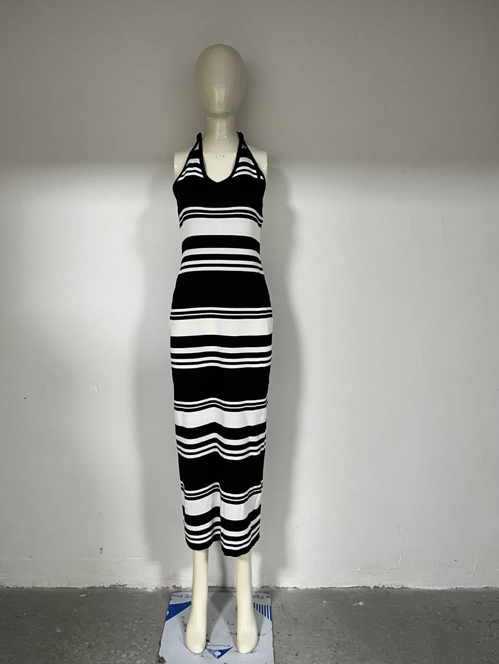 Slimming Sleeveless Halter Backless Striped Knitted Dress Casual Waist Tight Beach Bohemian