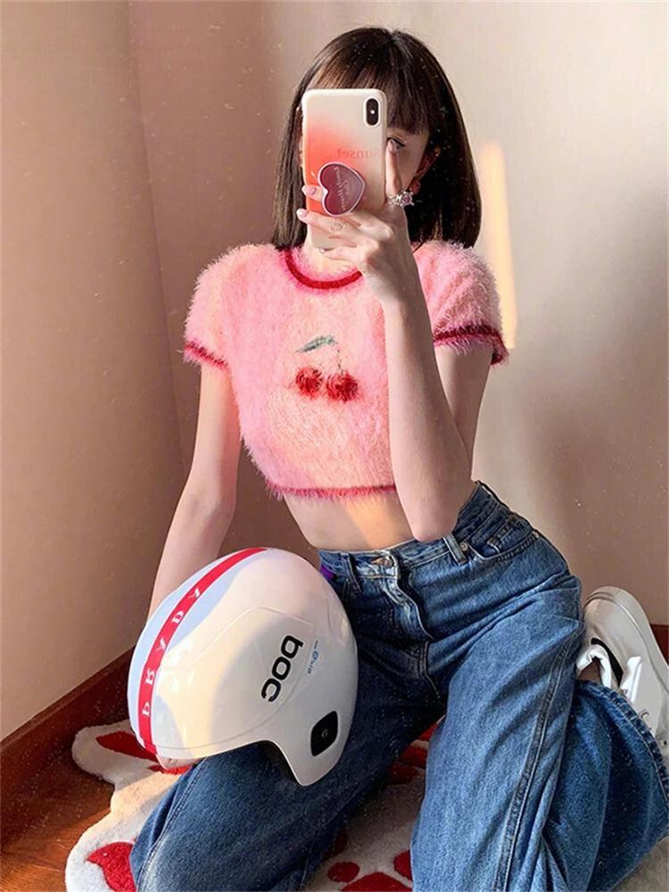 Top corto esponjoso de cerezas Soft Girl