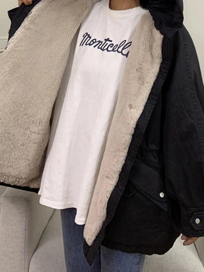 Einfarbige Jacke mit Kapuze, Kordelzug und Klappe