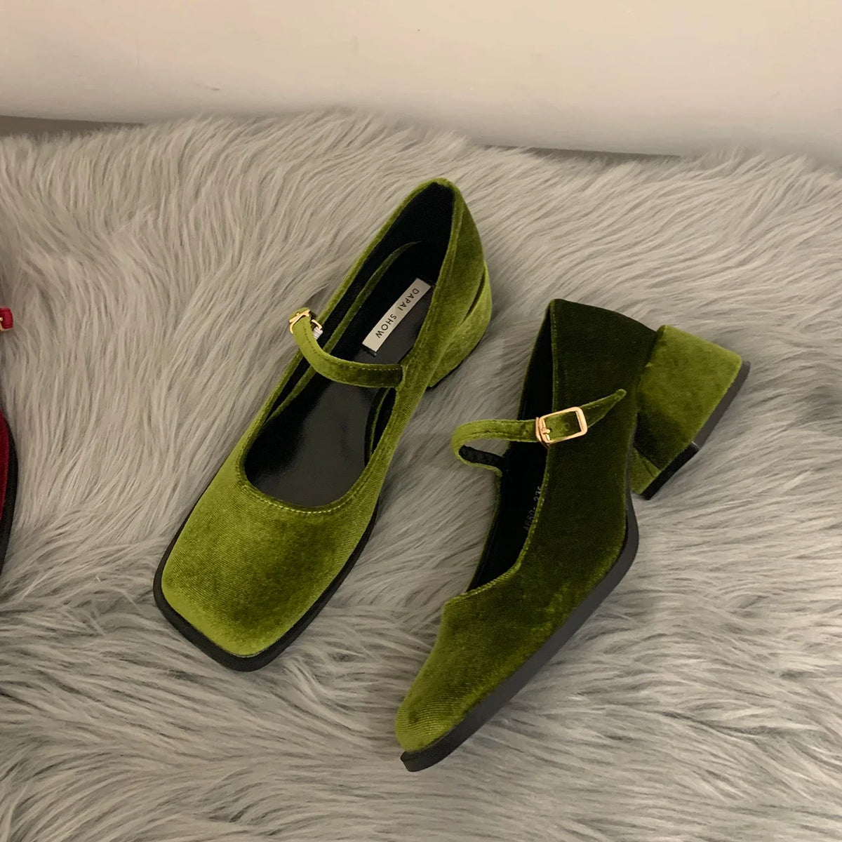 Mary Janes aus Samt