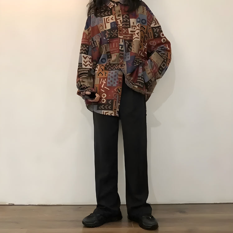 Camisa vintage con diseño abstracto