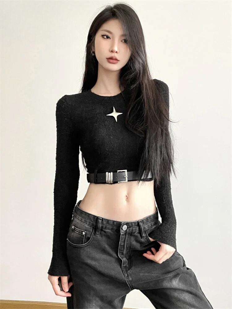Y2K Crop Top mit Sterngürtel